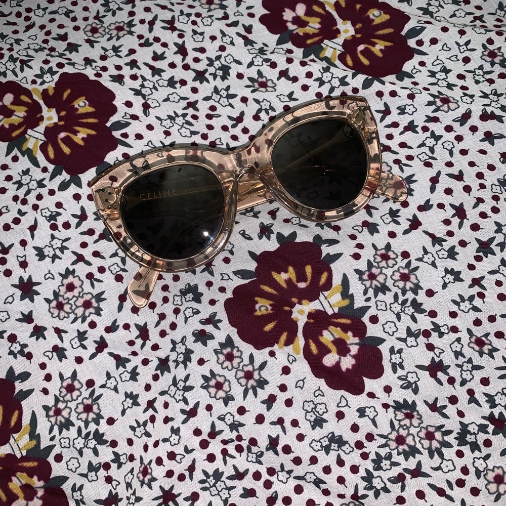 Gently used women’s Celine designer sunglasses! - Picture 4 of 4